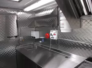 Canadian Brewhouse - Food Trucks - 18 ft Step Van