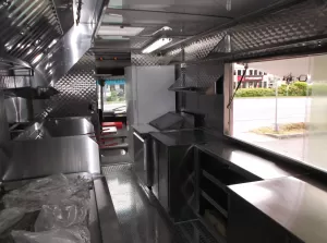 Canadian Brewhouse - Food Trucks - 18 ft Step Van