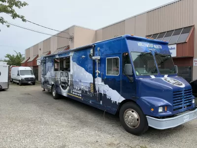 29 ft Freightliner - Food Trucks by Apollo Custom Manufacturing